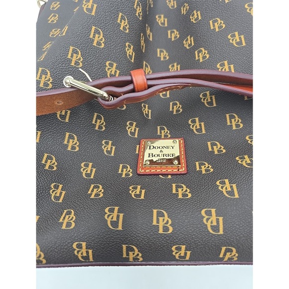 NWT Dooney & Bourke Women\'s Gretta Small Brenna Satchel Old Money Quiet Luxury